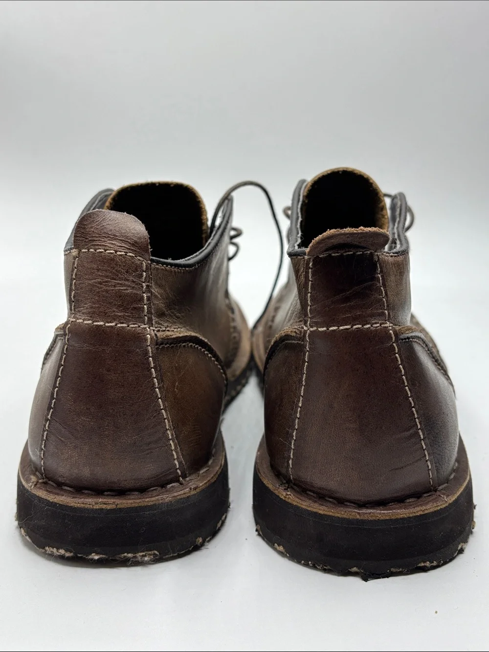 Crevo Men’s Brown Leather 2 Eyelet Chukka Boots Size 10
